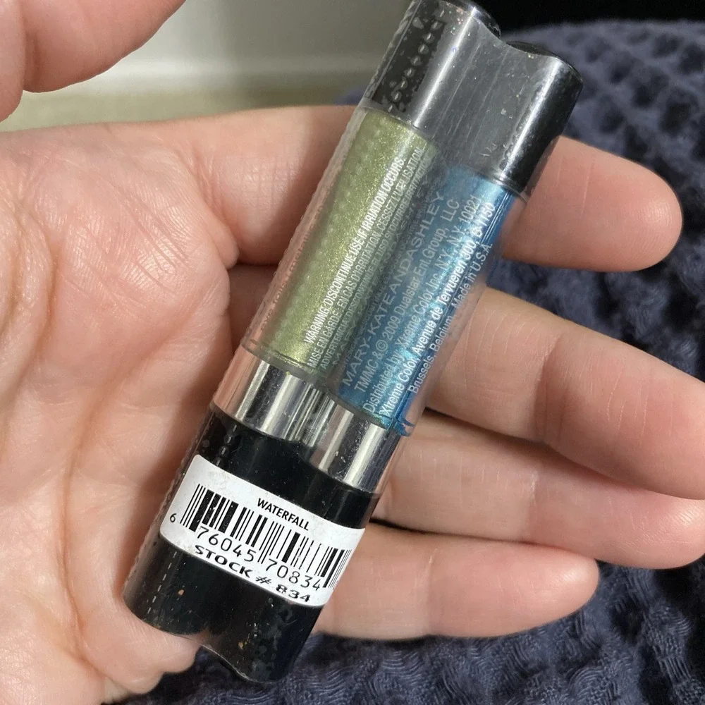 Mary Kate & Ashley Eye Foils Metallic Shadow Sticks Waterfall Eyeshadow Sealed